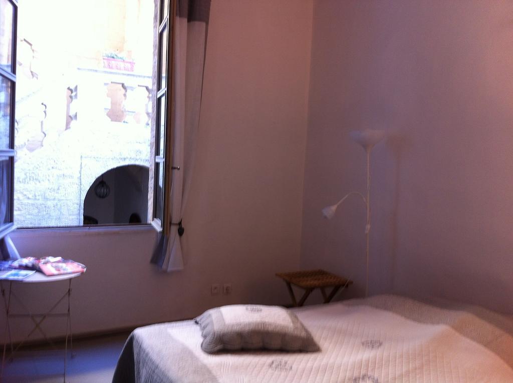 Le Richelieu Uzes Ruang foto